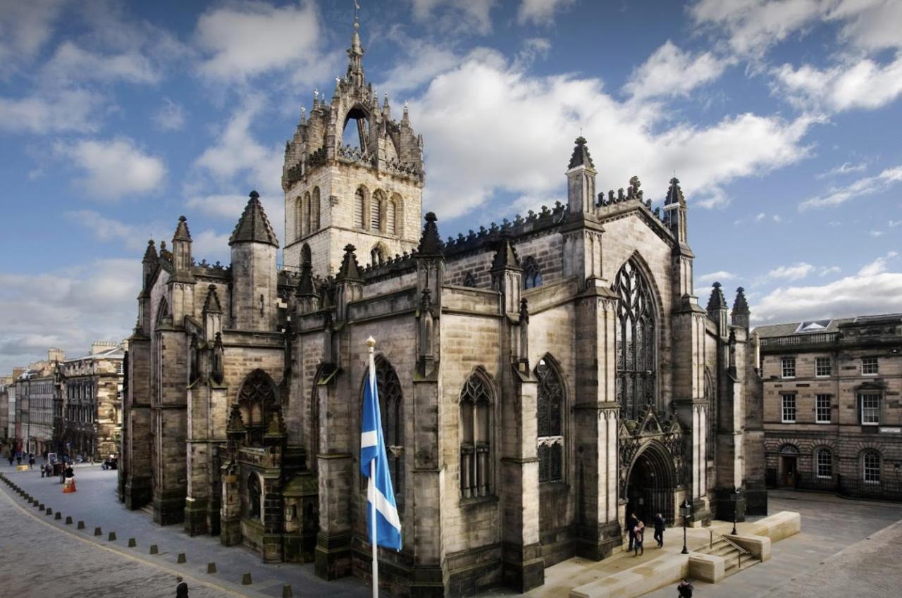 Apartamento Joivy Affordable 3,4,5 And 12 Bed Private Flats Next To Royal Mile (Adults Only) Edimburgo Exterior foto