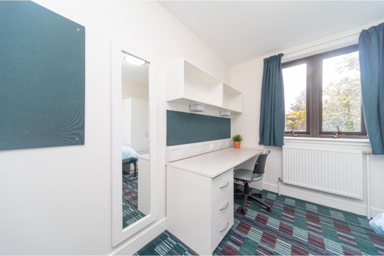 Apartamento Joivy Affordable 3,4,5 And 12 Bed Private Flats Next To Royal Mile (Adults Only) Edimburgo Exterior foto