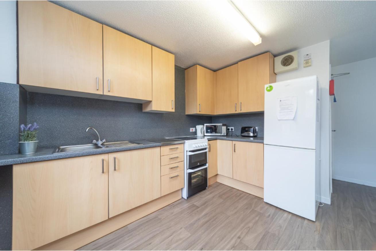 Apartamento Joivy Affordable 3,4,5 And 12 Bed Private Flats Next To Royal Mile (Adults Only) Edimburgo Exterior foto