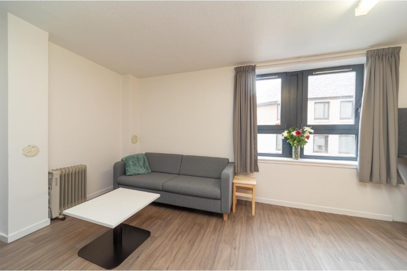 Apartamento Joivy Affordable 3,4,5 And 12 Bed Private Flats Next To Royal Mile (Adults Only) Edimburgo Exterior foto